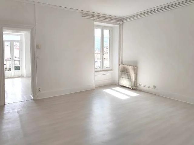 Location Appartement Rue Alsace Lorraine, Millau