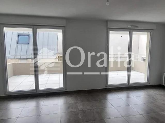 Location Appartement Rue Arago, Nîmes