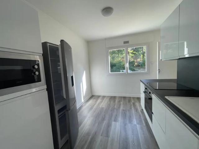 Location Appartement Rue Aramis et Jean Derube, Dourdan