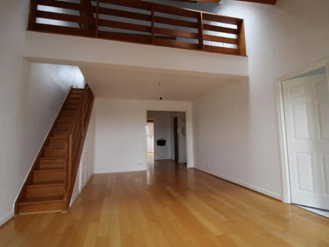 Location Appartement Rue Aristide Briand, Fontainebleau