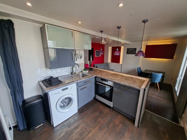 Location Appartement Rue Aristide Briand, Levallois Perret