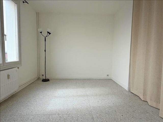 Location Appartement Rue Arnavielle, Nîmes