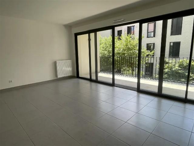 Location Appartement Rue Assia Djebar, Bègles