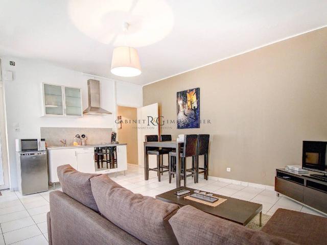 Location Appartement Rue aux Arènes, Metz