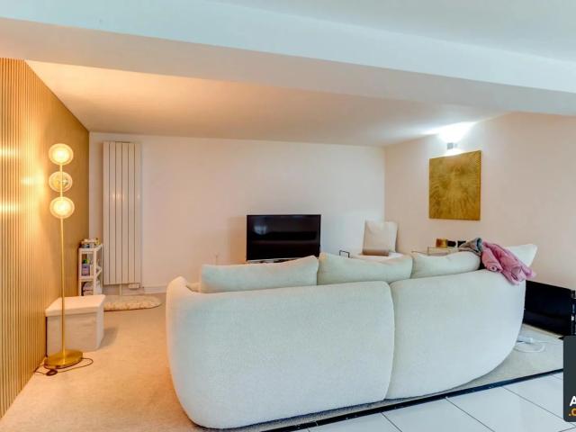 Location Appartement Rue Audibert et Lavirotte, Lyon