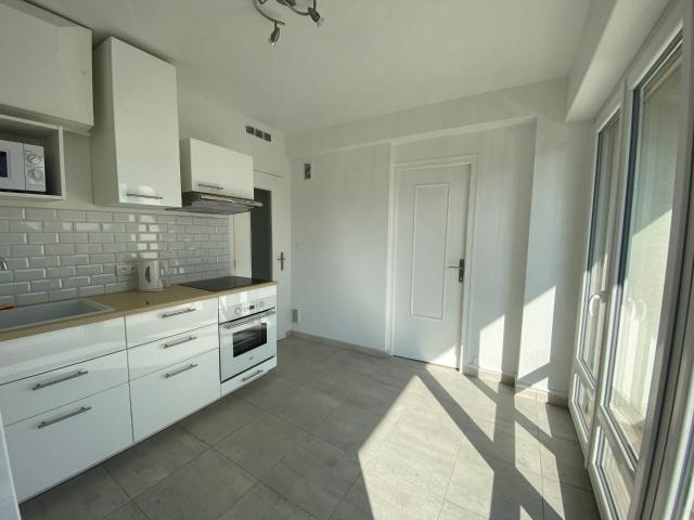 Location Appartement Rue Auguste Ravier, Grenoble