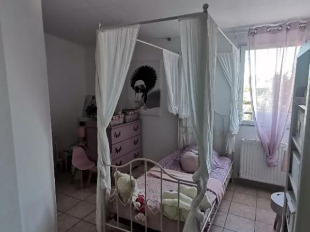 Location Appartement Rue Auguste Renoir, Uzès