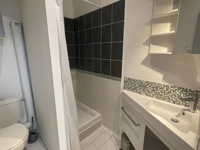 Location Appartement Rue Auguste Roux, Rochefort