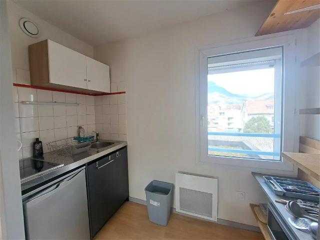 Location Appartement Rue Augustin Blanc, Grenoble