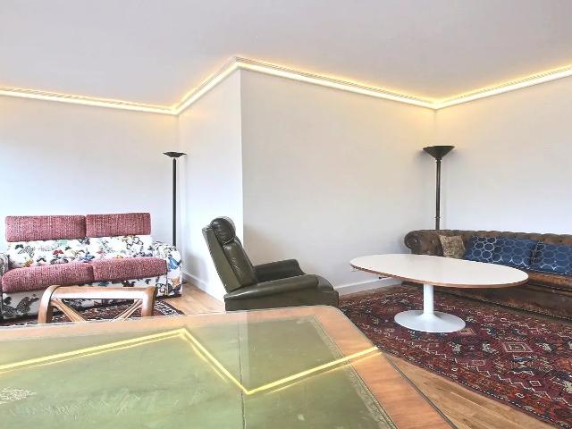 Location Appartement Rue Aumont Thiéville, Paris