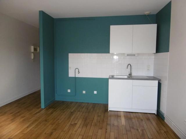 Location Appartement Rue Boucher de Perthes, Tarare