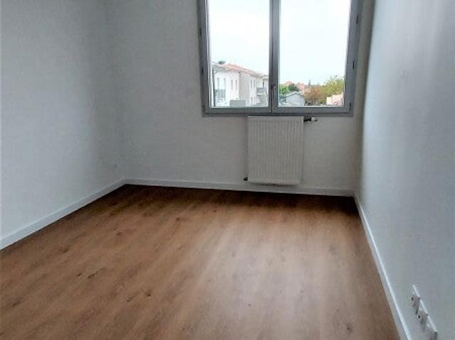 Location Appartement Route de Villeneuve Tolosane, Roques