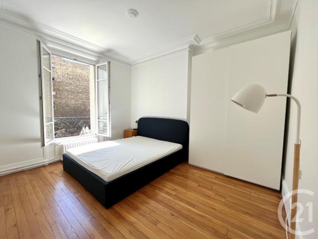 Location Appartement Rue Boileau, Paris