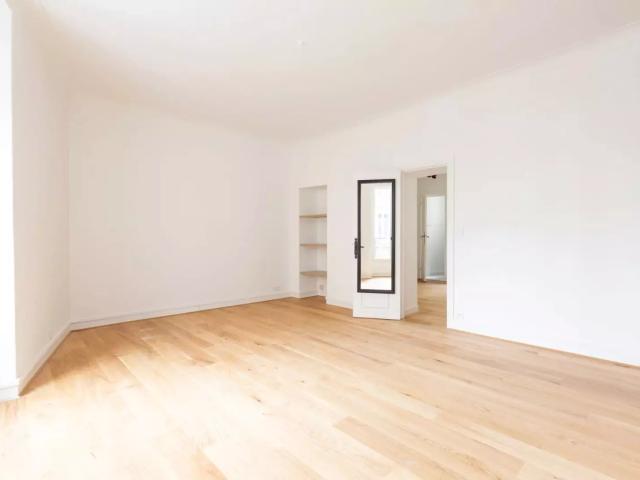 Location Appartement Rue Bonaparte, Paris