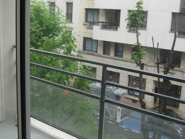 Location Appartement Rue Baudin, Levallois Perret