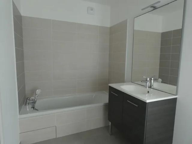 Location Appartement Rue Baudrand, Irigny