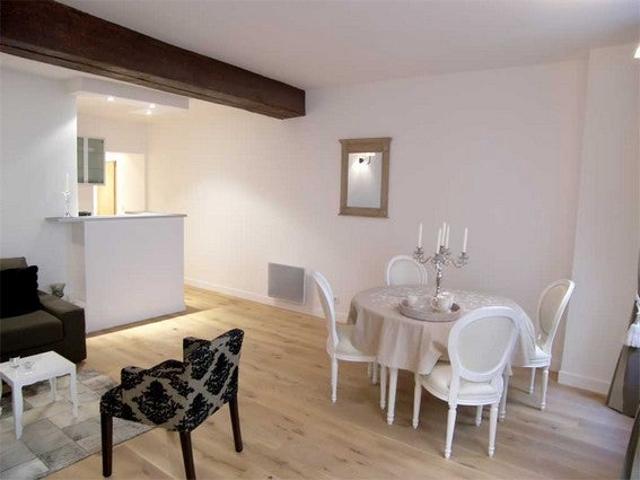 Location Appartement Rue Bailleul, Paris