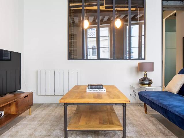 Location Appartement Rue Bailleul, Paris