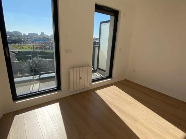 Location Appartement Rue Barbès, Issy les Moulineaux