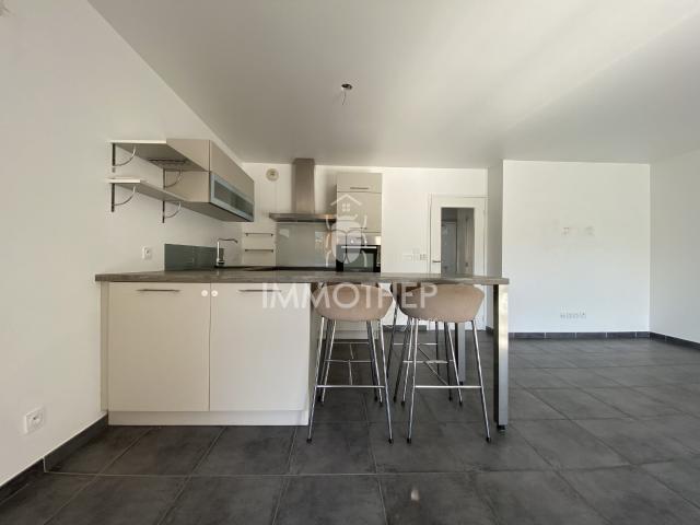 Location Appartement Rue Baruch Spinoza, Eybens