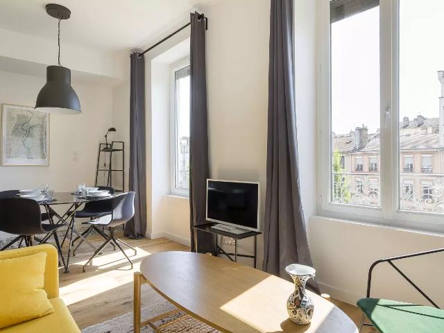 Location Appartement Place Jules Guesde, Lyon