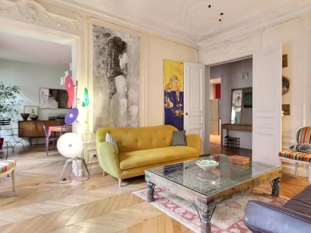 Location Appartement Rue Béranger, Paris