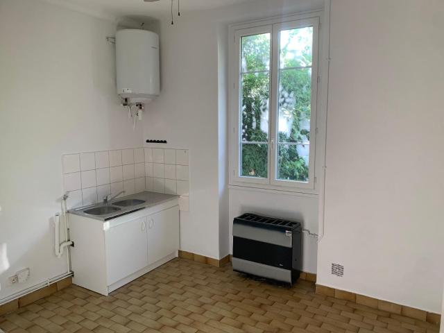Location Appartement Rue Berthelot, Villeurbanne