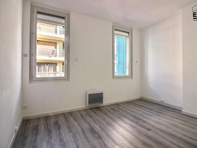 Location Appartement Rue Bravet, Marseille