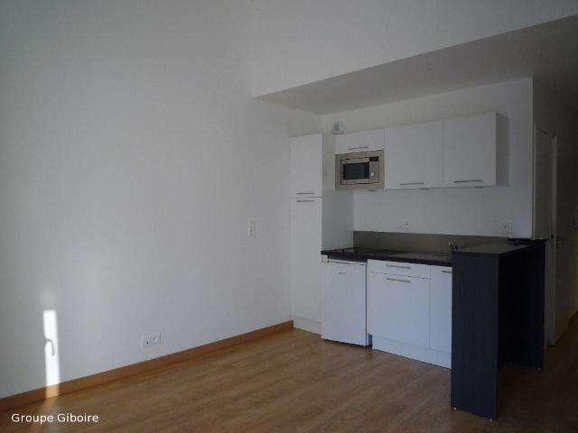 Location Appartement Rue Brizeux, Rennes
