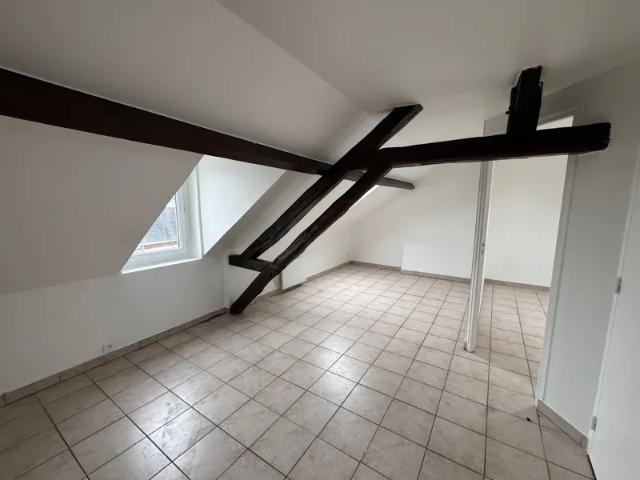 Location Appartement Rue Gourdon, Vierzon