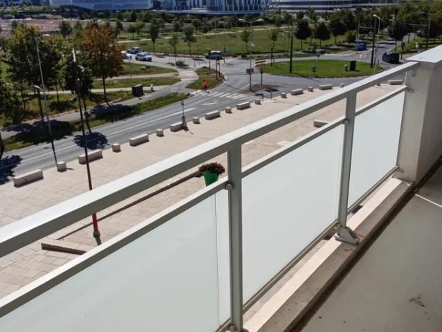 Location Appartement Rue Gabriel Lippmann, Bezannes