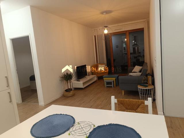 Location Appartement Rue Gabriel Péri, Colombes