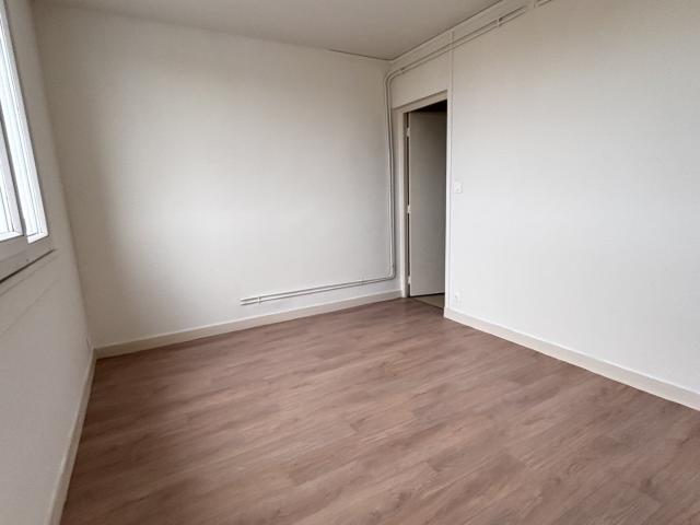 Location Appartement Rue Gagarine, Vierzon