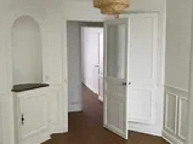 Location Appartement Rue Galvani, Paris