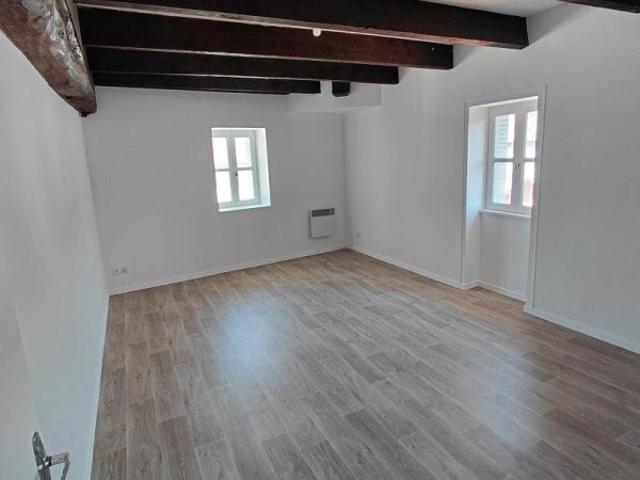 Location Appartement Rue Gambetta, Beaurepaire