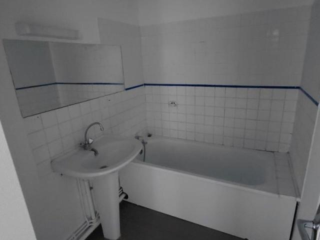 Location Appartement Rue Gambetta, Beaurepaire