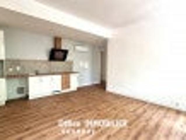 Location Appartement Rue Gambetta, Grenade