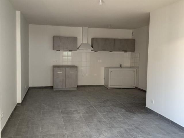 Location Appartement Rue Gambetta, Meyzieu