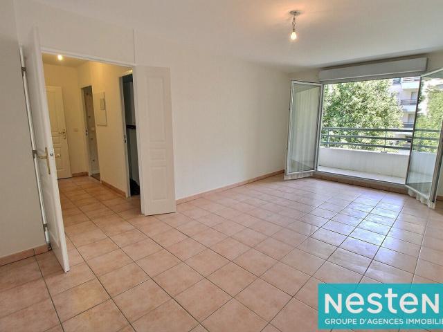 Location Appartement Rue Gambetta, Meyzieu