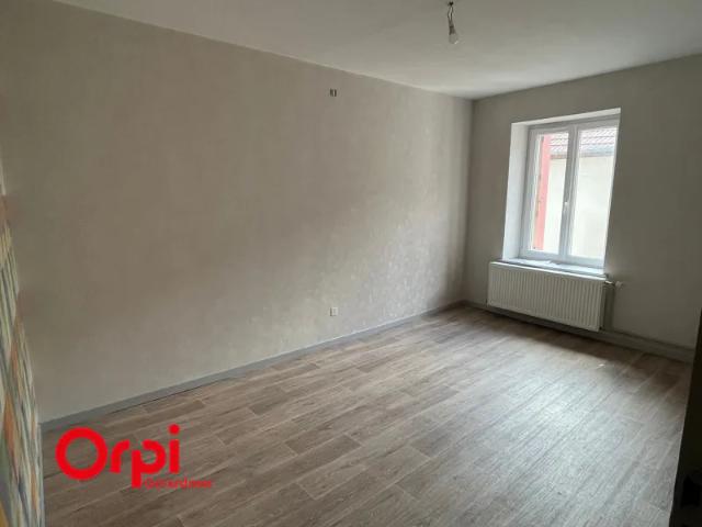 Location Appartement Rue Général de Gaulle, Bruyères