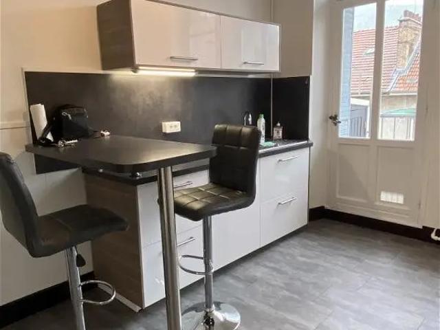 Location Appartement Rue Génissieu, Grenoble