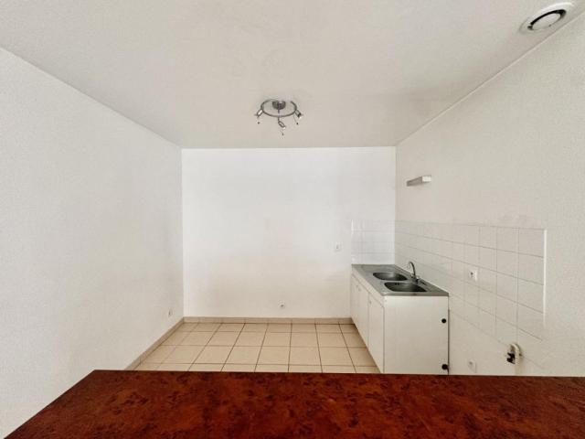 Location Appartement Rue Gérard Philipe, Le Coteau