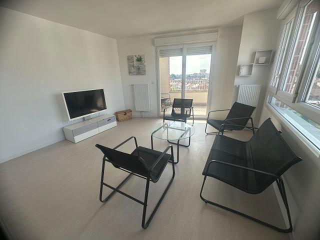 Location Appartement Rue Gisèle Casadesus, Lille