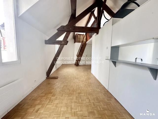 Location Appartement Rue Grande, Fontainebleau