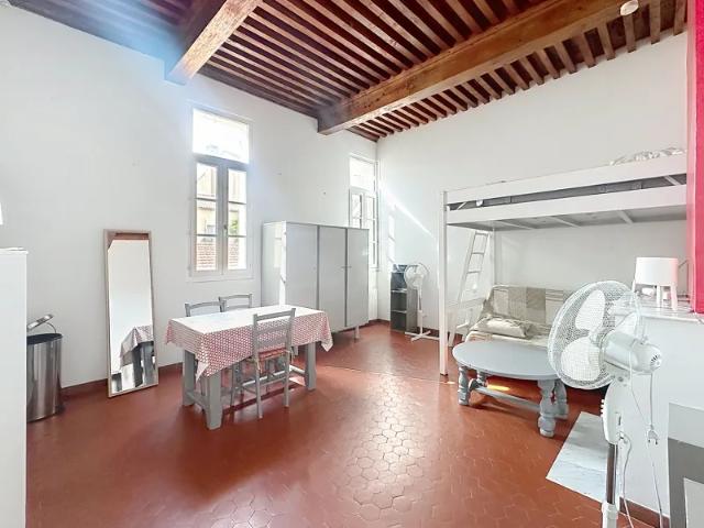 Location Appartement Rue Grivolas, Avignon