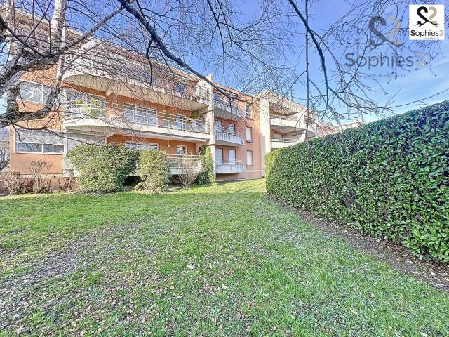 Location Appartement Rue Guillaume Apollinaire, Saint Martin d'Hères