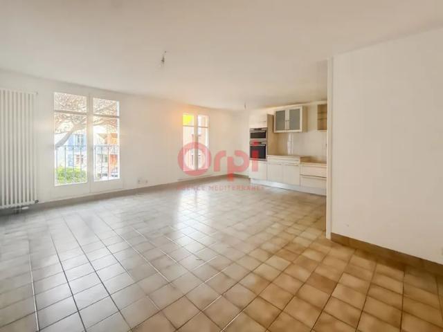 Location Appartement Rue Gustave Bret, Fréjus