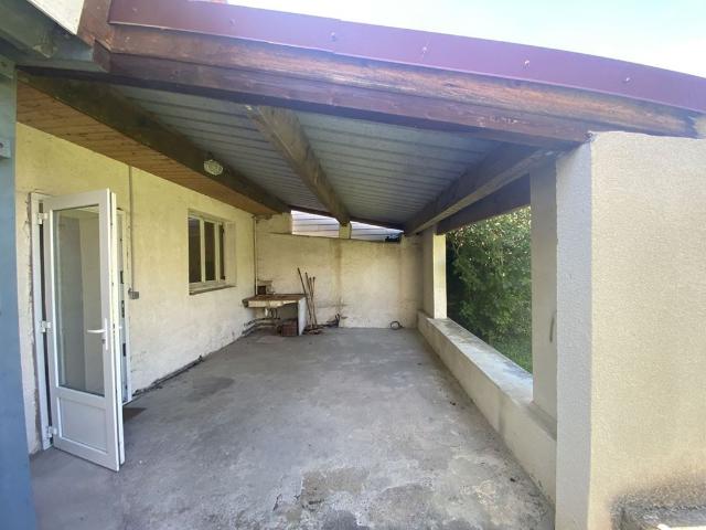 Location Appartement Rue Gustave Courtois, Pusey