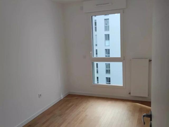 Location Appartement Rue Gustave Eiffel, Clichy