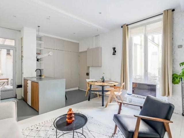 Location Appartement Rue Doudeauville, Paris